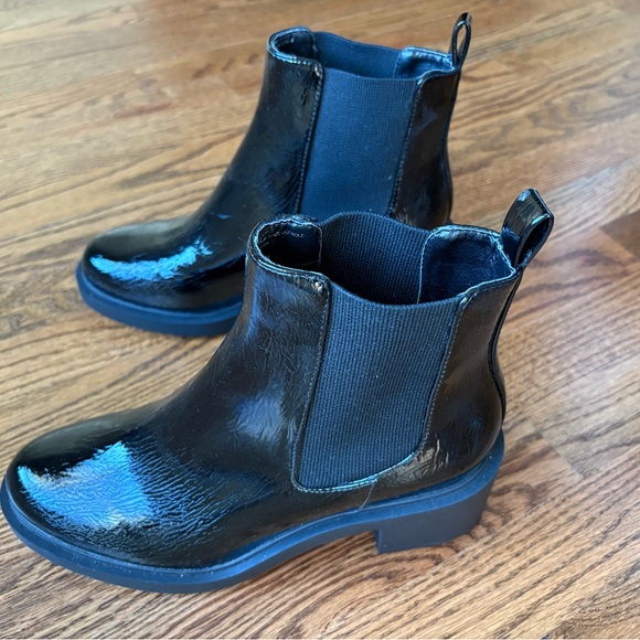 Andre Assous Gemma New in box
Patent leather Gemma size 8.5
New in box
Unworn - Picture 4 of 8